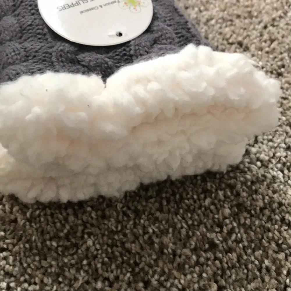 Gray Slipper socks, new